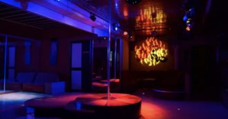 Copertina di Picchia la fidanzata dopo una lite all’interno di un club per scambisti