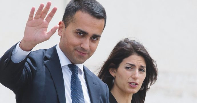 Di Maio non cede sulla Raggi. E su Rousseau: “I soldi ai 5S”