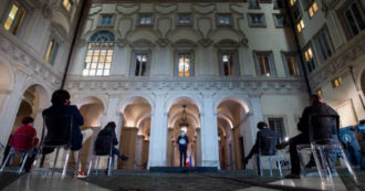 Copertina di Seconda ondata Covid, la politica non ha la più pallida idea di cosa occorra fare