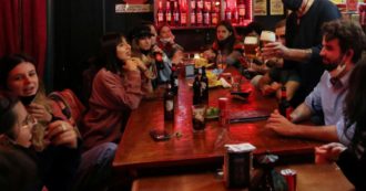 Copertina di Nuovo Dpcm, i trucchi per riaprire bar e locali di notte