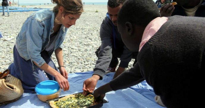 “Dove finisce l’Italia”, da Ventimiglia a Lampedusa: così le storie raccolte da Niccolò Zancan trasformano i confini in ponti