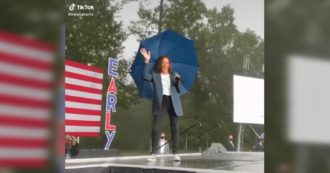 Copertina di Kamala Harris balla sotto la pioggia in Florida: il video fa impazzire i social