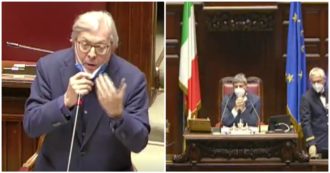 Copertina di Covid, Sgarbi a Conte: “Non ne uscirete vivi, azione criminale contro i giovani”. Botta e risposta con Fico: “Metta la mascherina”