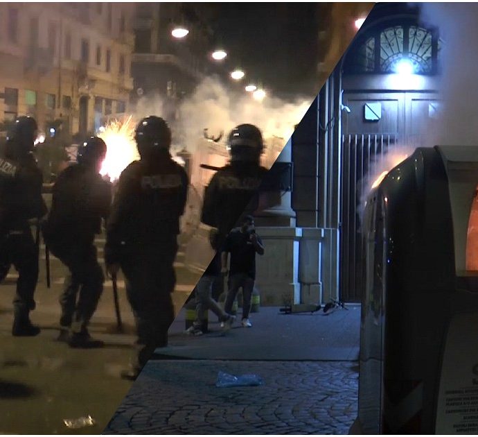 Guerriglia urbana a Napoli nelle protesta contro il coprifuoco: cassonetti a fuoco e lancio di sassi e bottiglie contro la polizia. Il video