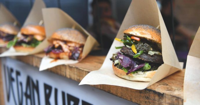 Il Parlamento europeo salva l’hamburger dei vegetariani