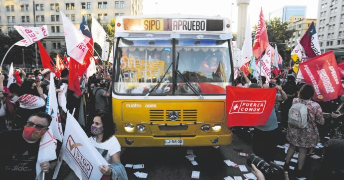 “È la Costituzione di Pinochet: ora il popolo deve cambiarla”