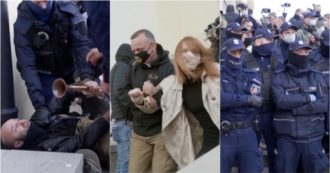 Copertina di Polonia, quarto giorno di proteste contro la legge anti aborto. Polizia blocca i manifestanti mentre cercano di entrare in una chiesa