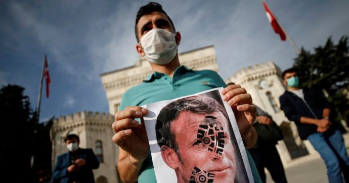 Il Sultano chiama l’Islam alla guerra del camembert