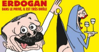 Copertina di Erdogan infuriato per caricatura su Charlie Hebdo: querela la rivista. Al-Sisi: “Non c’è libertà se si offendono miliardi di persone”