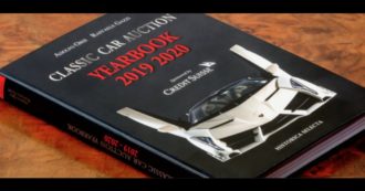 Copertina di Classic Car Auction Yearbook, la Bibbia delle aste internazionali di auto d’epoca