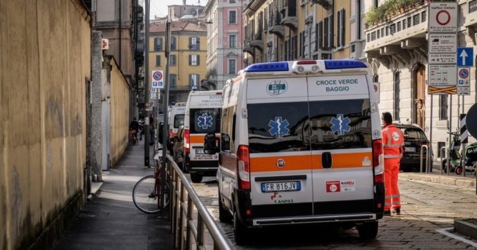 Contagi e ricoveri, salita stabile. Quasi 300 morti