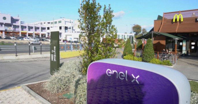McDonald’s e Enel X, 200 punti di ricarica per auto elettriche nei fast food