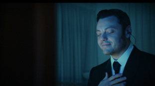 Copertina di Tiziano Ferro: “Ho preso il Covid e ho avuto sintomi per più di un mese. È stato orrendo”