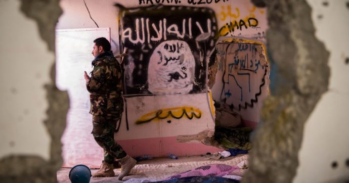 L’attentatore beffò gli 007 con il falso pentimento