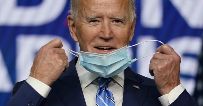 Biden annuncia una task force anti Covid: “Non possiamo riparare l’economia e goderci la vita finché il virus non sarà sotto controllo”