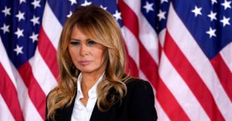 Copertina di Melania Trump come il marito Donald: nessuna telefonata a Jill Biden, futura first lady