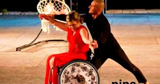 Copertina di “Mi hanno tolto le gambe, per la seconda volta”: rubata la carrozzina alla campionessa paralimpica di nuoto Giusy Barraco