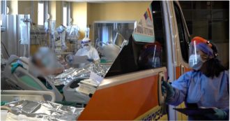 “Ricoveri triplicati rispetto a marzo, 99% delle rianimazioni in sovraccarico. E manca il personale”. Viaggio negli ospedali del Piemonte al collasso