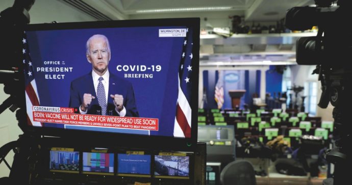 Virus, 13 esperti per Biden Trump fa fuori i “traditori”
