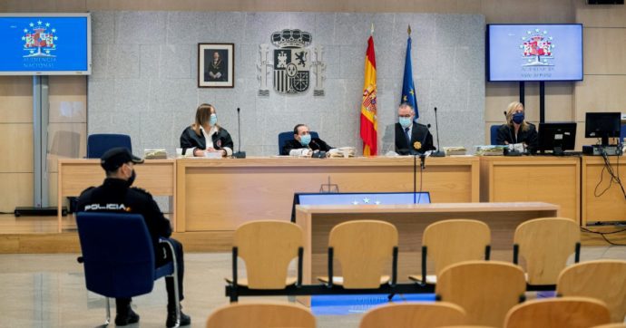 “Questa cintura farà poom!”. I jihadisti e i video del terrore