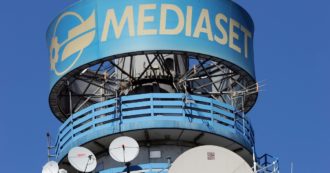 Copertina di Mediaset riprova a spostare la sede legale in Olanda. E ritira la delibera per il voto maggiorato contestata da Vivendi