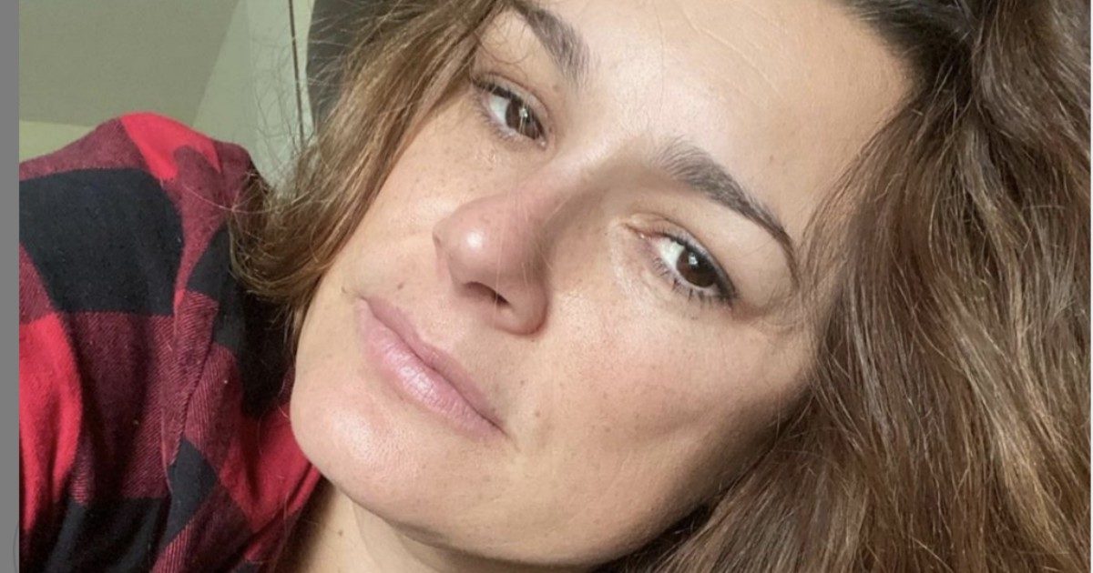 Alena Seredova: “Ho il covid, con sintomi”