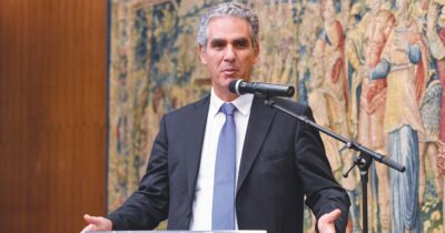 Copertina di “Era un programma evidentemente troppo libero e troppo indipendente”: Marcello Foa annuncia che Rai Radio 1 ha cancellato il suo “Giù la maschera”