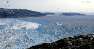Copertina di Il ghiacciaio di Helheim in Groenlandia si sta sciogliendo: il video in timelapse è inquietante