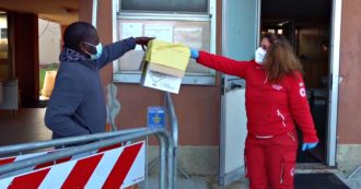 Copertina di Coronavirus, nell’hub di Linate che da marzo ospita i positivi asintomatici: “Alleggeriamo le corsie degli ospedali”