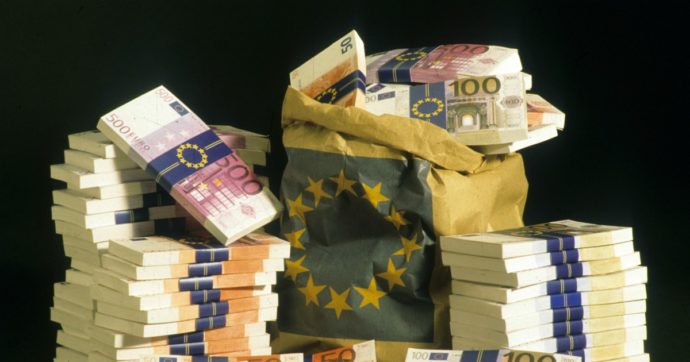 Elusione fiscale, ogni anno l’Italia perde 10 miliardi di euro. “Quanto basterebbe per pagare lo stipendio di 379mila infermieri”