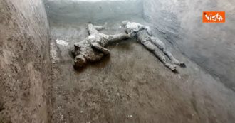 Copertina di Pompei, ecco come sono stati trovati i due corpi antichi intatti. Il video degli scavi che hanno portato alla straordinaria scoperta