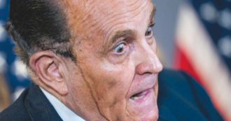 Copertina di Giuliani e il voto “truccato”: tutta colpa di Hugo Chávez