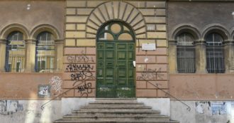 Copertina di Da oggi 8 studenti italiani su 10 in didattica a distanza: è la chiusura più ampia dal lockdown di un anno fa. La situazione in ogni regione