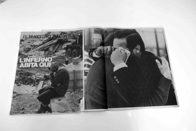 L’inferno abita qua. Il Terremoto dell’Irpinia 40 anni dopo (altro che Covid). In mostra le foto più drammatiche di Antonietta De Lillo e Luciano Ferrara L’inferno abita qua. Il Terremoto dell’Irpinia 40 anni dopo (altro che Covid). In mostra le foto più drammatiche di Antonietta De Lillo e Luciano Ferrara