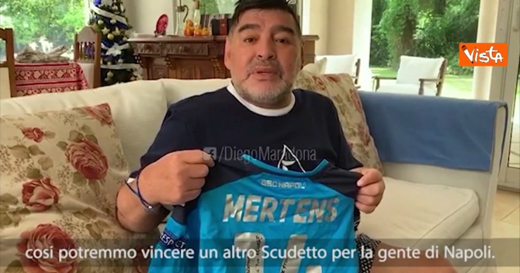 Diego Armando Maradona è morto, quando il Pibe de Oro incoronò Mertens con un videomessaggio: ‘Ora uno scudetto per Napoli’