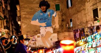 Diego Armando Maradona morto, Napoli piange il suo dio. Il sindaco de Magistris: “Intitoliamogli lo stadio San Paolo”