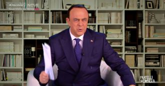 Copertina di Crozza-Berlusconi torna al centro della politica italiana: “Pd e M5s salvano le mie aziende e io salvo il governo”
