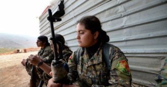 Copertina di “Confinata tipo ‘zona rossa’ per aver difeso pace e diritti”