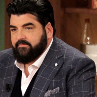 Antonino Cannavacciuolo per FQMagazine: “Il mio ricordo più intimo di Maradona? Per lui ho fatto una cosa che non ho fatto con nessuno”