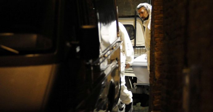 “Indagini superficiali su Rossi”. Escort: “Ecco i 2 pm dei party”