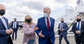 Copertina di Joe Biden si frattura un piede giocando con il suo cane. Trump: “Guarisci presto”