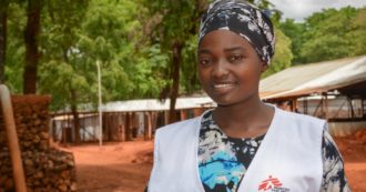 Copertina di “In Tanzania aiuto le donne incinte affette da Hiv. Essere rifugiata mi ha spinta a trovare il mio scopo nella vita”