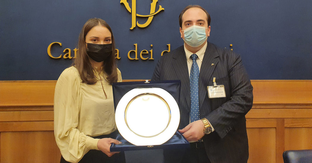 Alessia Bonari, l’infermiera simbolo della lotta al Covid premiata in rappresentanza di tutte le persone che combattono il virus