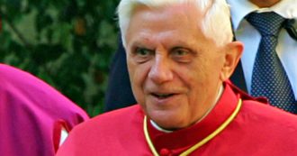 Copertina di Pedofilia, Joseph Ratzinger si corregge: partecipò alla riunione in cui si parlò del prete di Essen che aveva abusato di alcuni ragazzi