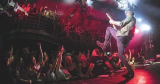 Copertina di “Senza pubblico divento loffio. Dopo l’album, sogno altri  live”