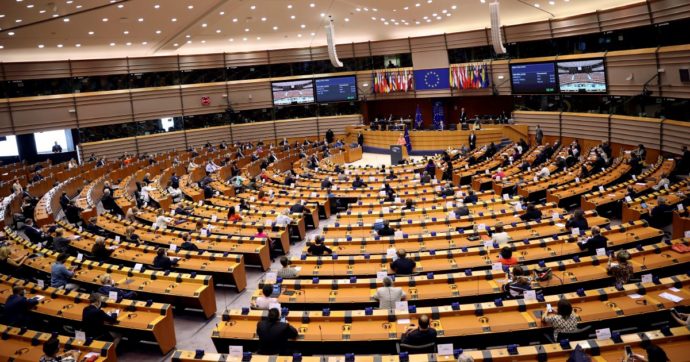 “L’Egitto collabori su Regeni e liberi Zaki”: la risoluzione approvata dal Parlamento europeo
