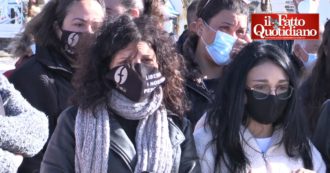 Copertina di Pescatori sequestrati in Libia, manifestazione al porto di Mazara del Vallo: “Poche notizie, come se fossimo ancora a settembre”