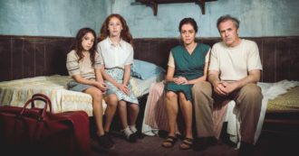 Copertina di Una giornata particolare sul set con ambulanza fissa