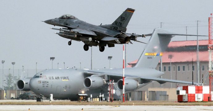 Bombe Usa in Italia: “Cittadini a rischio”