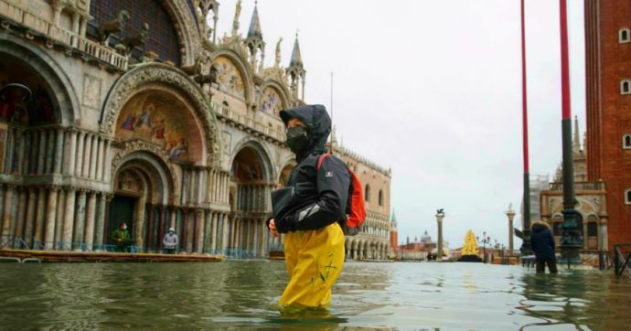 Venezia, il Mose è un sistema geniale ma non basta: bisogna lavorare anche a piccola scala